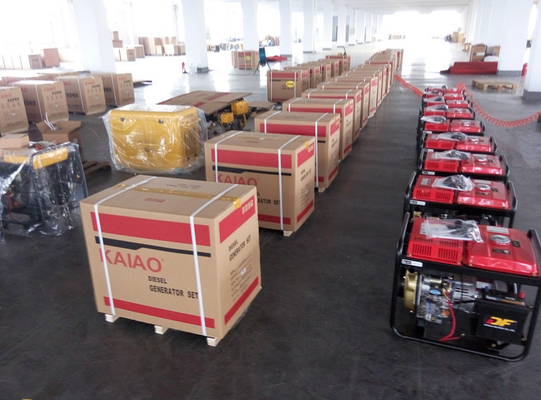 Kompakt dizel jeneratör, profesyonel hava soğutması ile 5 kW AC elektrikli başlangıç jeneratörü